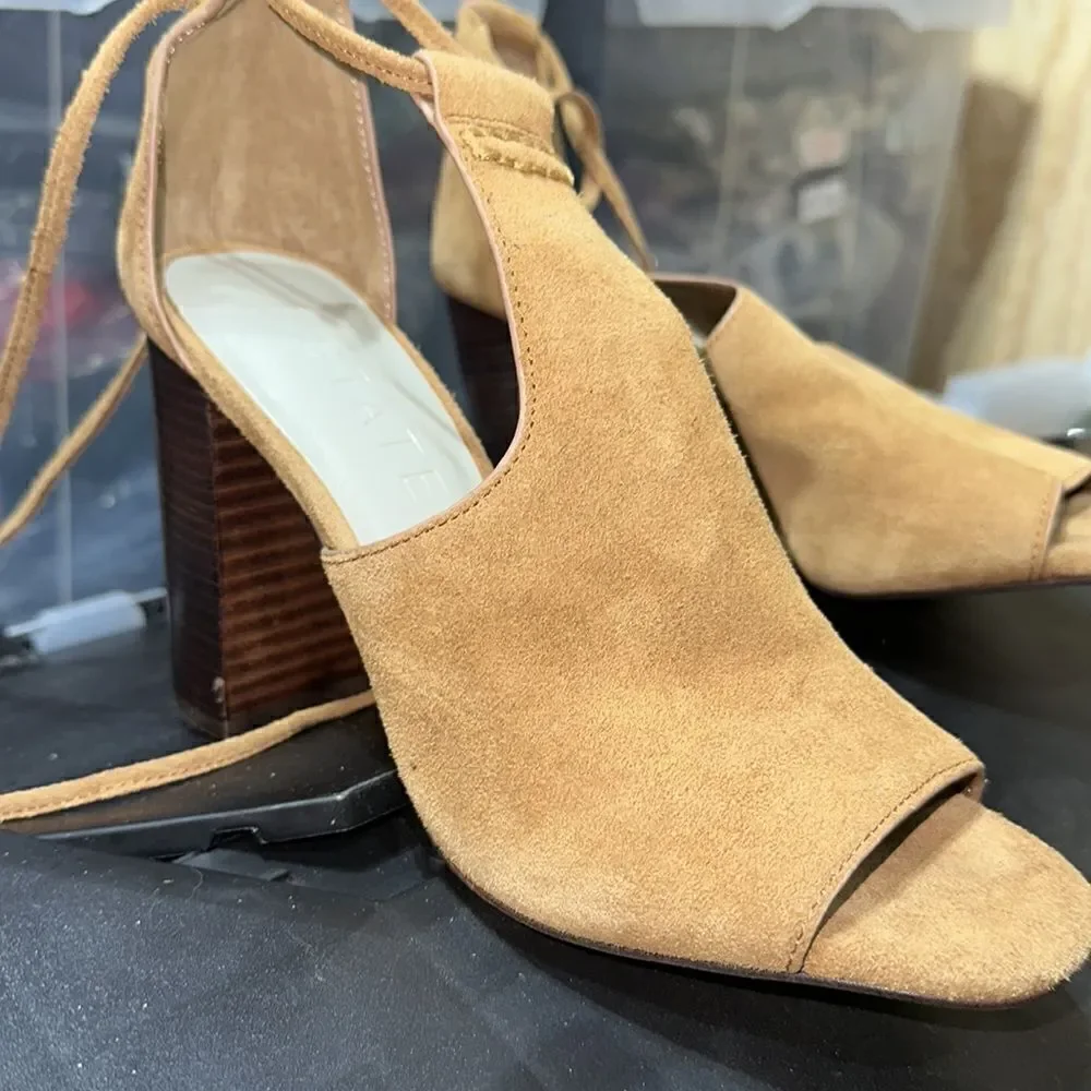 1. State Tilya Leather Block Heel Open Toe Sandals Size 7‎